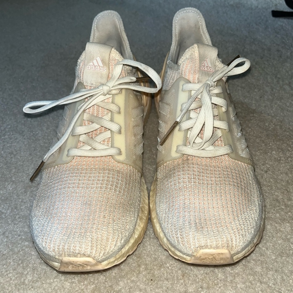 ADIDAS ULTRABOOST 19